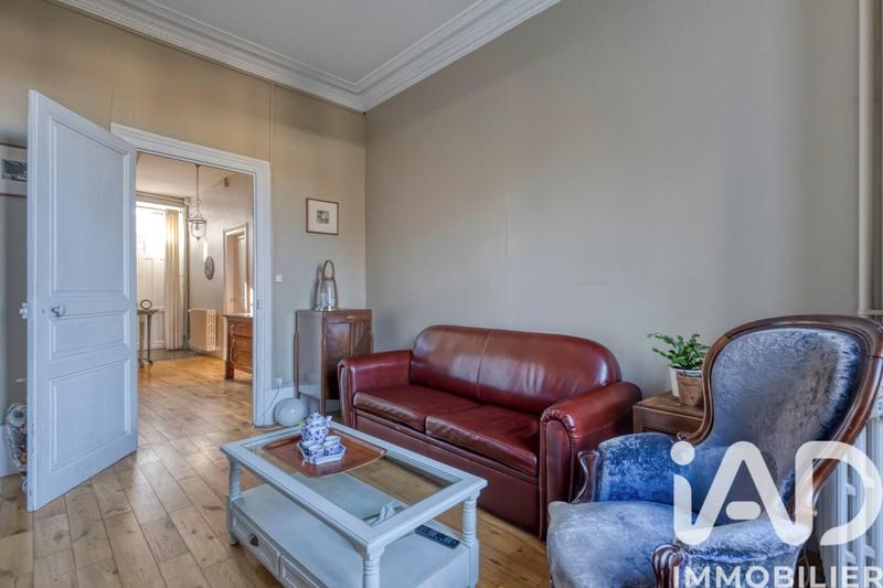 Maison - 241 m² - 6 pièces