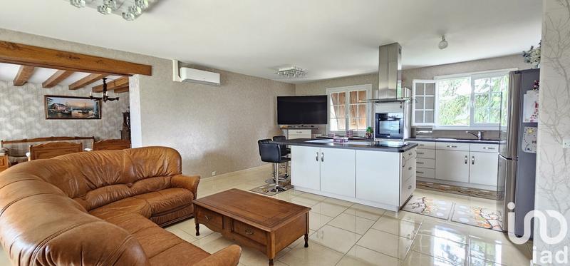 Maison - 303 m² - 15 pièces