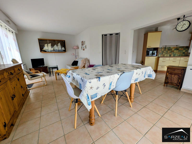 Maison - 92 m² - 6 pièces