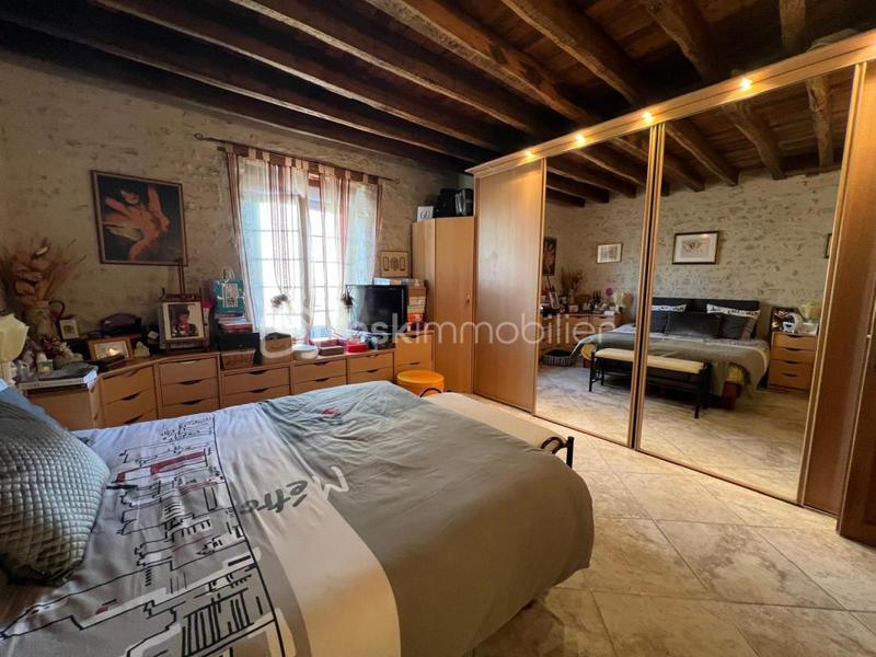 Maison en pierre - 176 m² - 7 pièces