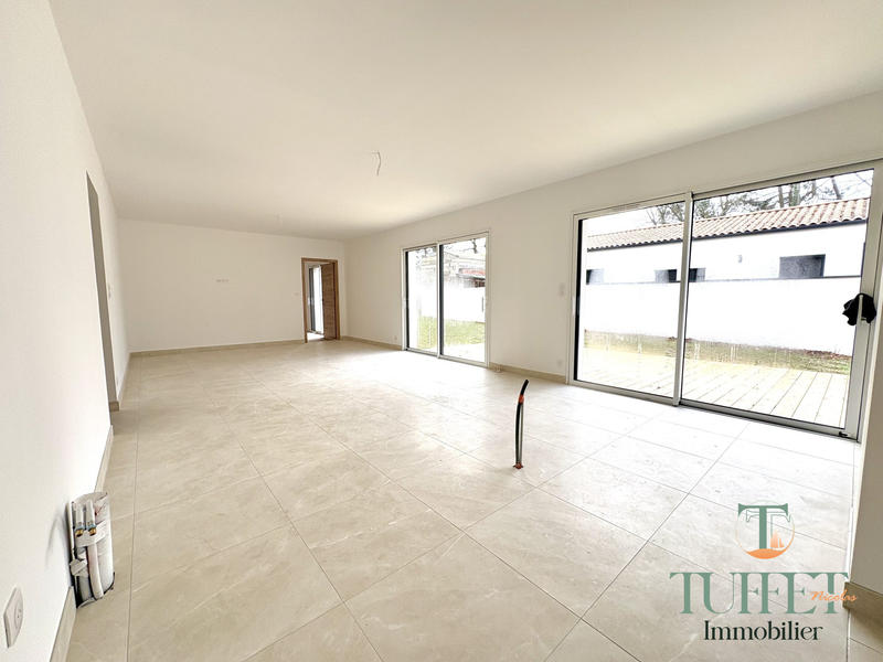 Maison - 103 m² - 4 pièces