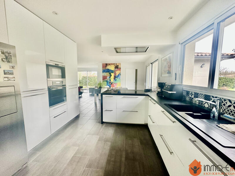 Maison - 166 m² - 5 pièces