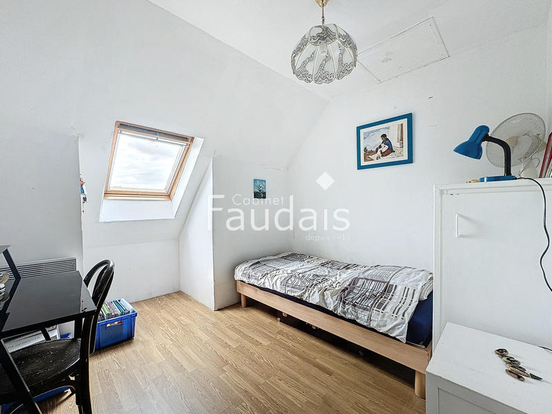 Maison - 141 m² - 7 pièces