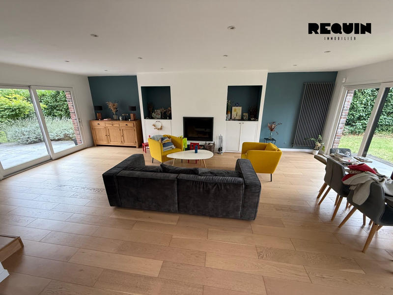 Villa - 200 m² - 8 pièces