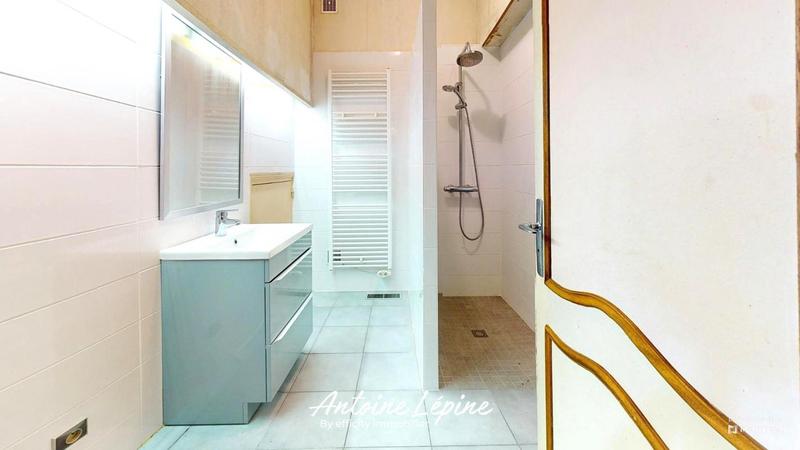 Maison - 182 m² - 9 pièces