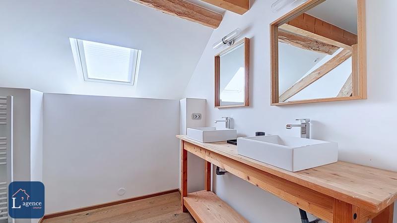 Maison - 194 m² - 7 pièces