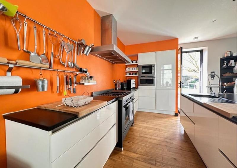 Maison - 193 m² - 8 pièces