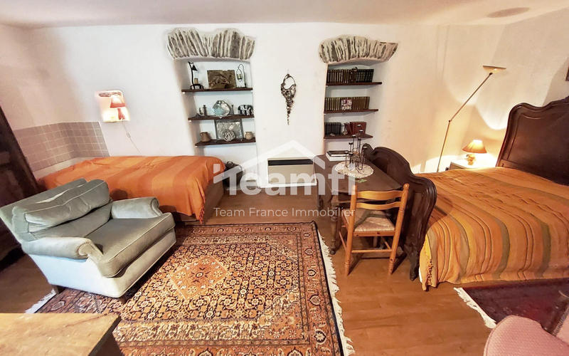 Mas - 252 m² - 10 pièces