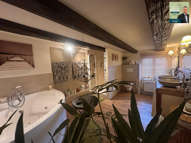 Maison - 226 m² - 6 pièces