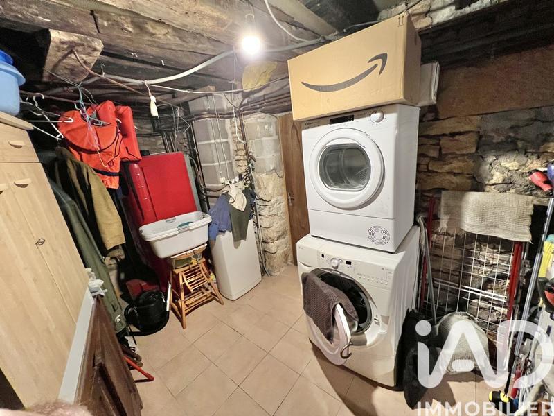 Maison - 375 m² - 12 pièces