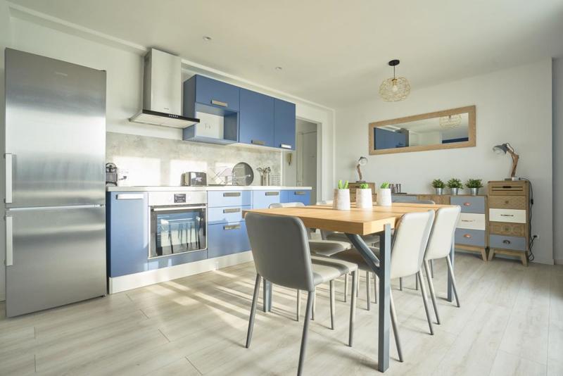 Appartement - 92 m² - 6 pièces