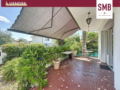 Maison - 94 m² - 4 pièces