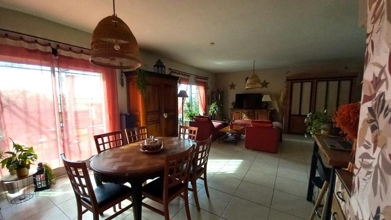 Maison traditionnelle - 185 m² - 7 pièces