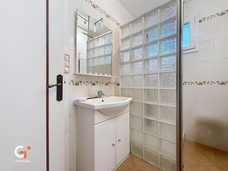 Maison - 140 m² - 9 pièces