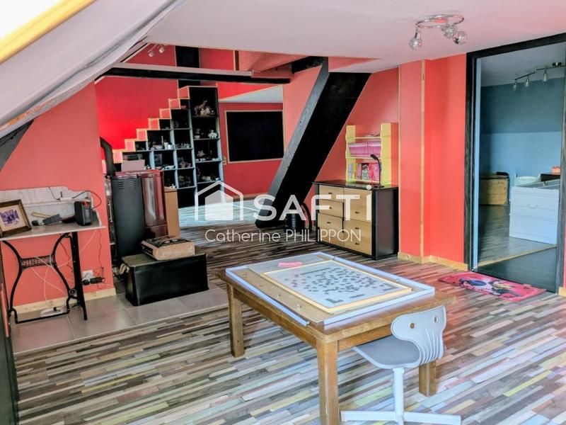 Maison - 285 m² - 10 pièces