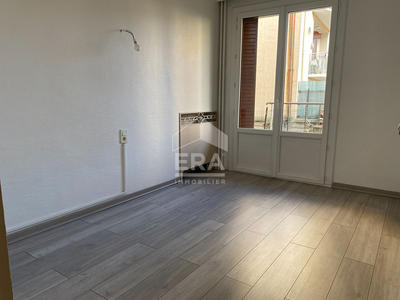 Appartement - 94 m² - 4 pièces