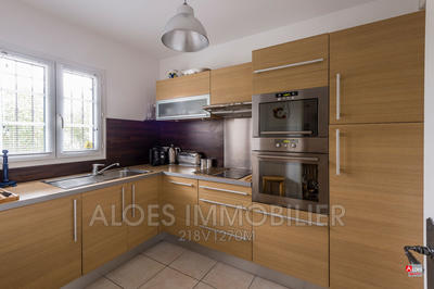 Maison - 79 m² - 4 pièces