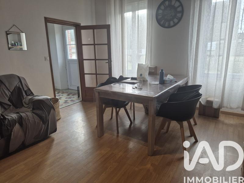 Maison - 99 m² - 4 pièces