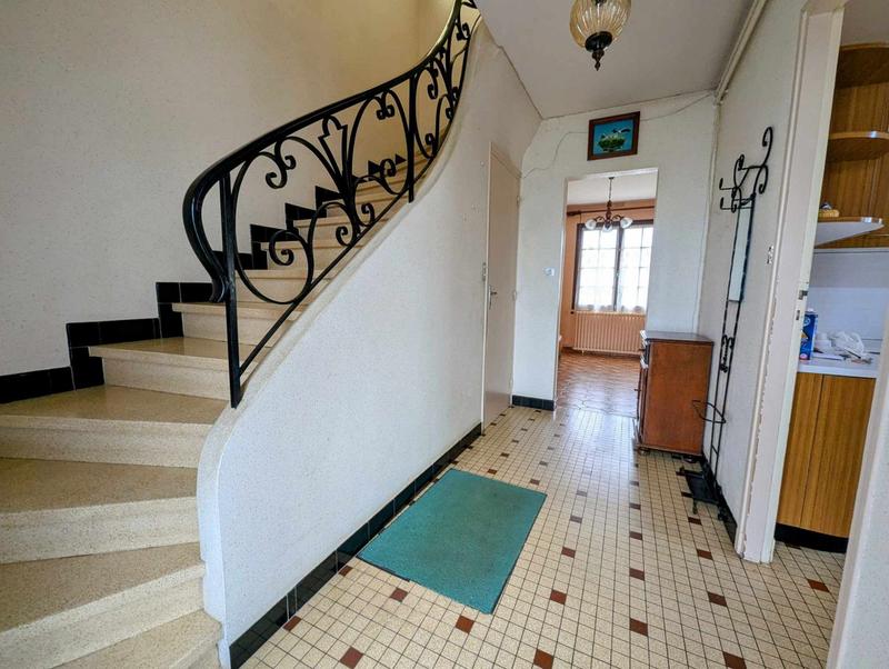 Maison - 174 m² - 8 pièces