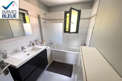 Maison - 66 m² - 3 pièces