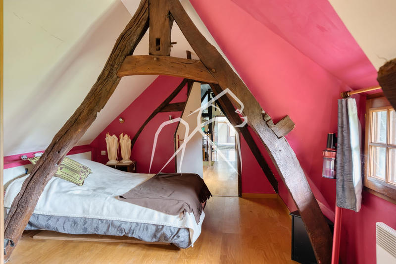 Maison - 180 m² - 5 pièces