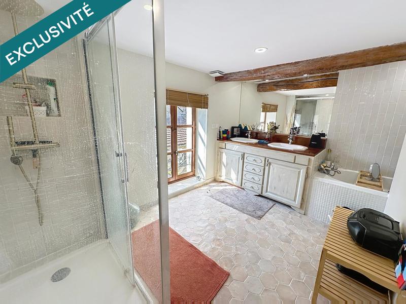 Maison - 195 m² - 8 pièces