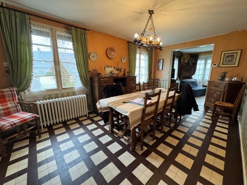 Maison - 135 m² - 6 pièces