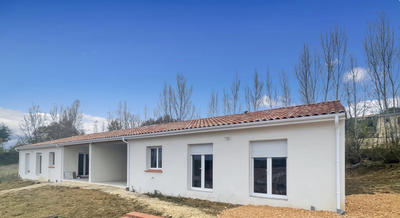 Maison - 96 m² - 4 pièces