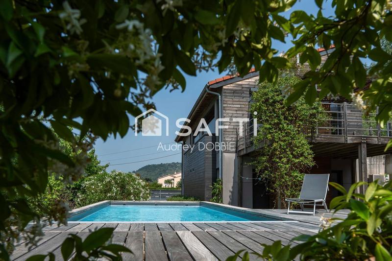 Maison - 130 m² - 4 pièces