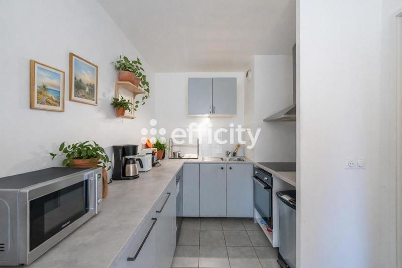 Appartement - 87 m² - 5 pièces