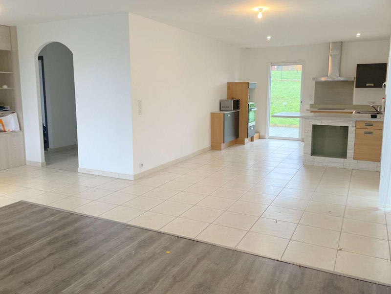 Maison - 85 m² - 4 pièces