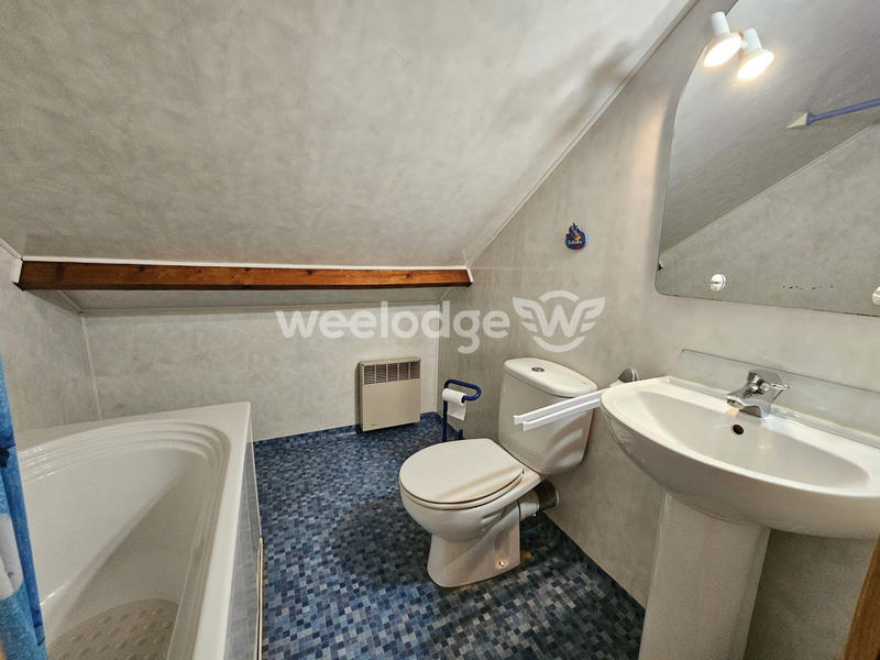 Maison - 104 m² - 6 pièces