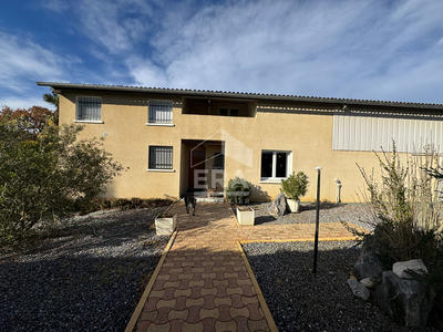 Maison - 152 m² - 5 pièces