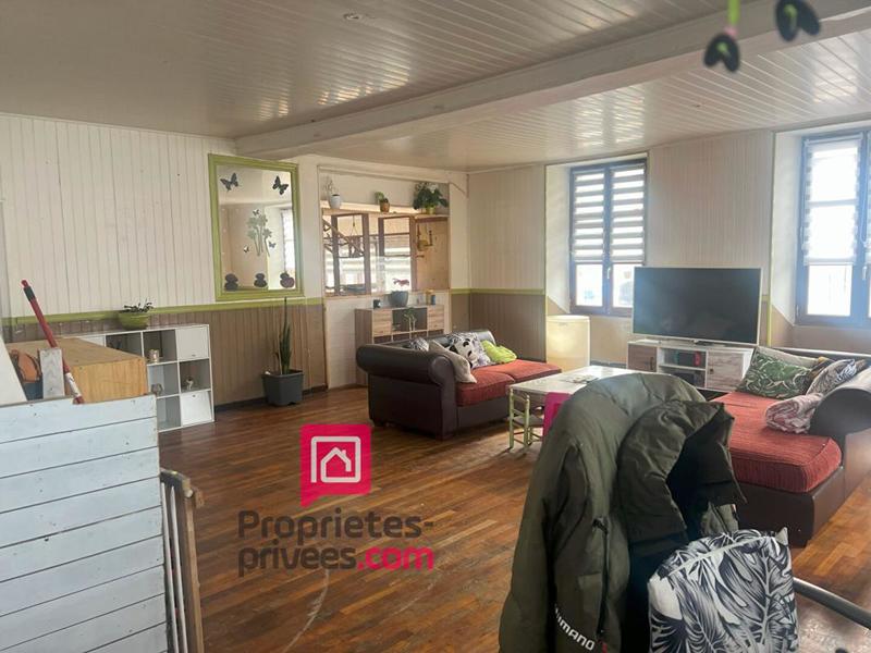 Maison - 215 m² - 7 pièces