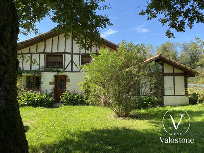 Maison traditionnelle - 125 m² - 6 pièces