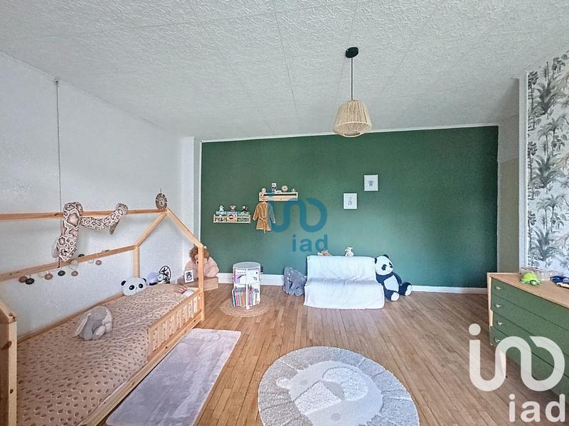 Maison - 233 m² - 7 pièces