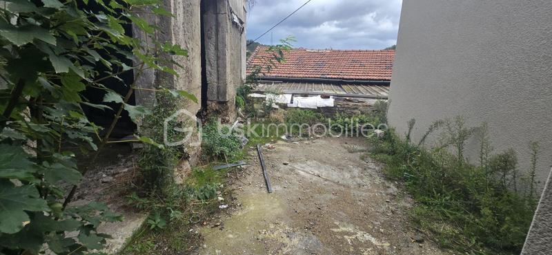 Immeuble - 110 m² - 10 pièces