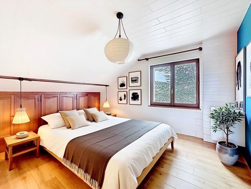 Maison - 184 m² - 8 pièces