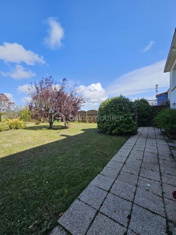 Maison traditionnelle - 122 m² - 6 pièces