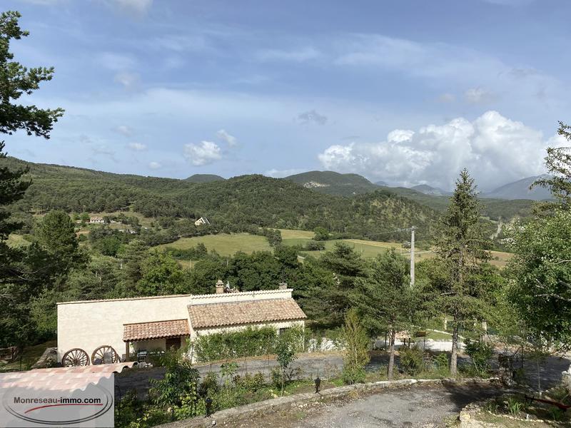 Maison - 105 m² - 4 pièces