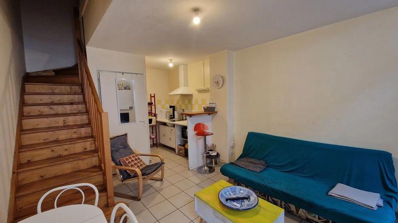 Maison - 225 m² - 10 pièces