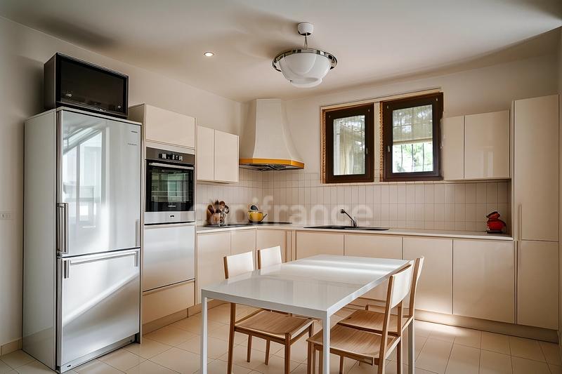 Maison - 142 m² - 6 pièces