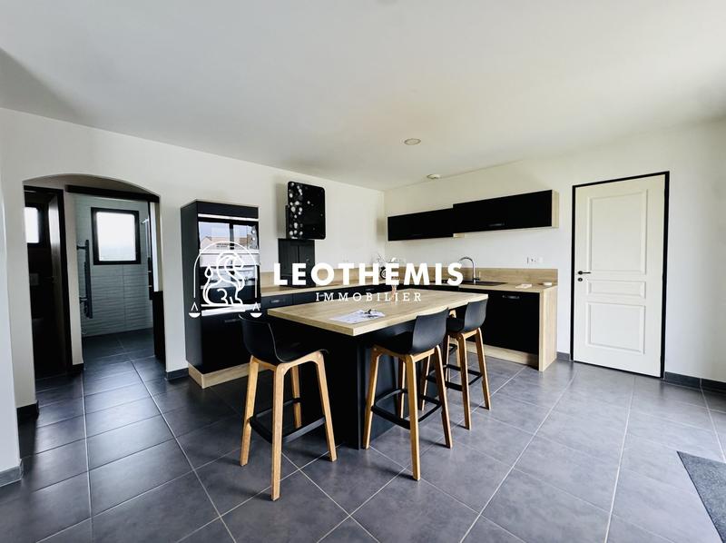 Maison - 100 m² - 4 pièces