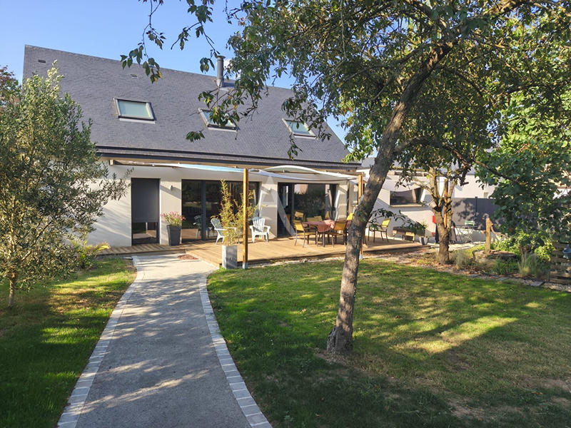 Maison - 160 m² - 8 pièces