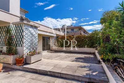 Appartement - 144 m² - 4 pièces