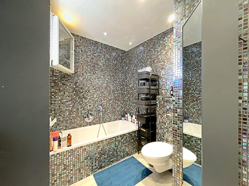 Maison - 279 m² - 7 pièces