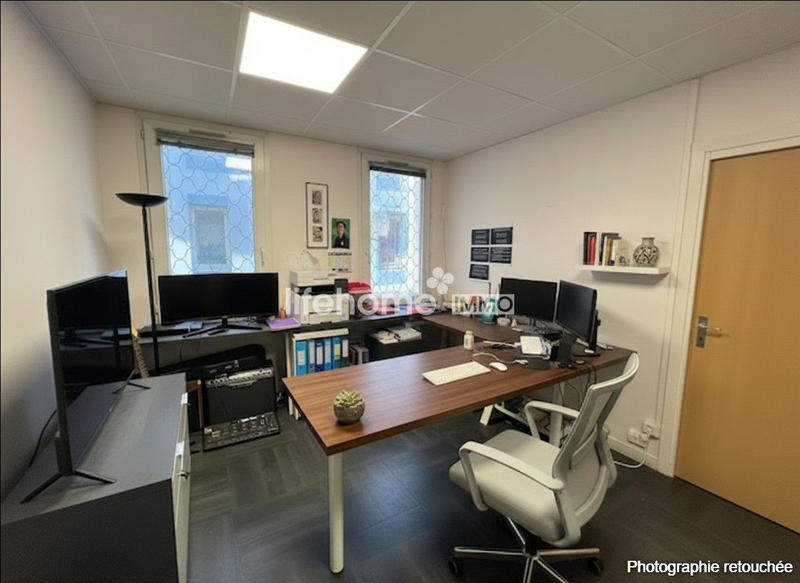 Bureau - 170 m² - 6 pièces
