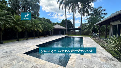 Maison - 214 m² - 6 pièces