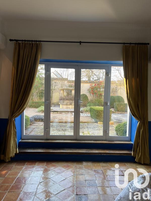 Maison - 670 m² - 20 pièces