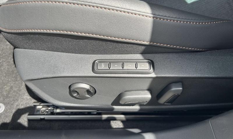 Cupra Formentor Vz 272 Hybride Rechargeable / Toit Ouvrant Audio Senheiser Camera 360° Coffre Elec /Sieges à Memoire